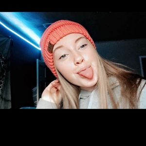 Meet your Posher, Kendra